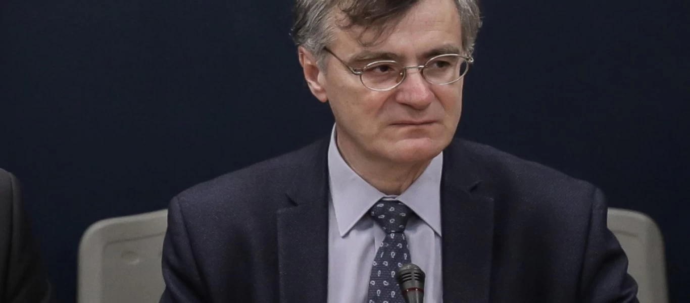 Με (άλλη μία) ανακρίβεια το «αντίο» του Σ.Τσιόδρα: Το ποίημα που είπε δεν ήταν του Οδυσσέα Ελύτη αλλά ενός... blogger